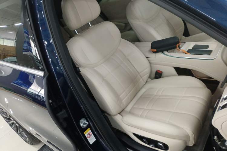 Used  S09 2025 Four-Wheel Drive Ultra+ Custom Edition
