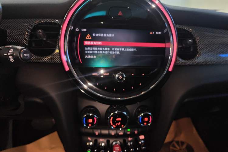 Used  MINI 2022 1.5T COOPER Classic Edition
