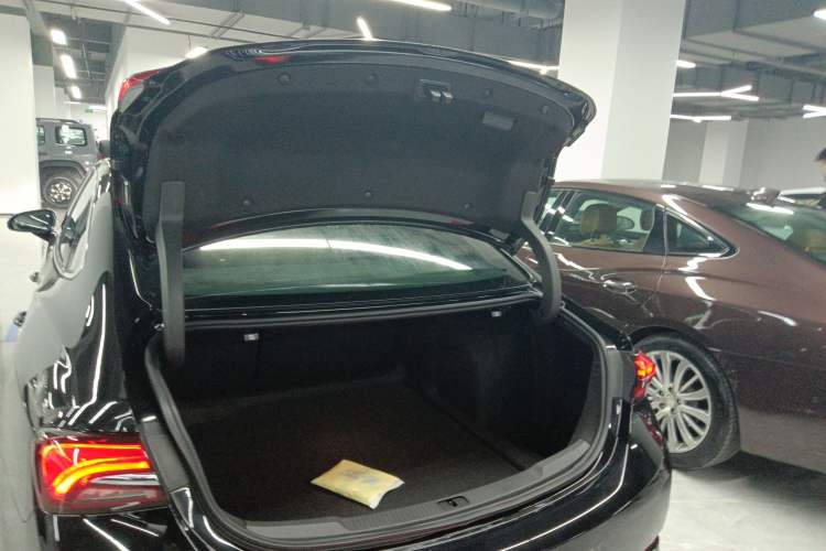 Used Buick LaCrosse 2022 552T Luxury Version
