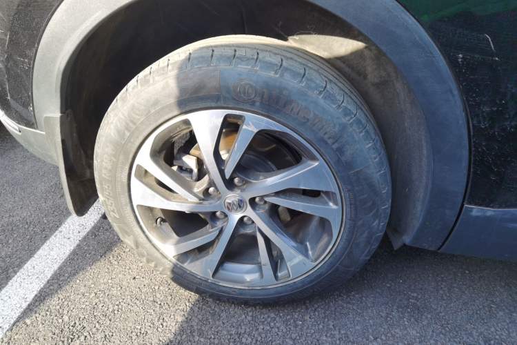 Used Buick Envision 2022 Facelift Encore S 652T Two-Wheel-Drive Luxury Model
