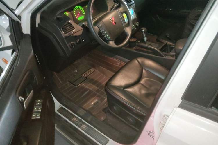 Used Roewe W5 2014 1.8T 2WD Automatic Tharu Special Edition