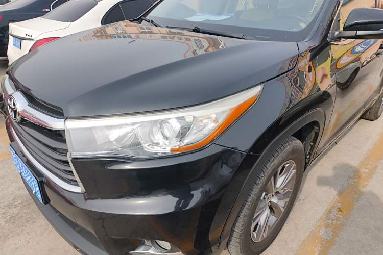 Used Toyota Highlander 2015 2.0T Two-Wheel Drive Elite Edition 7 Seats