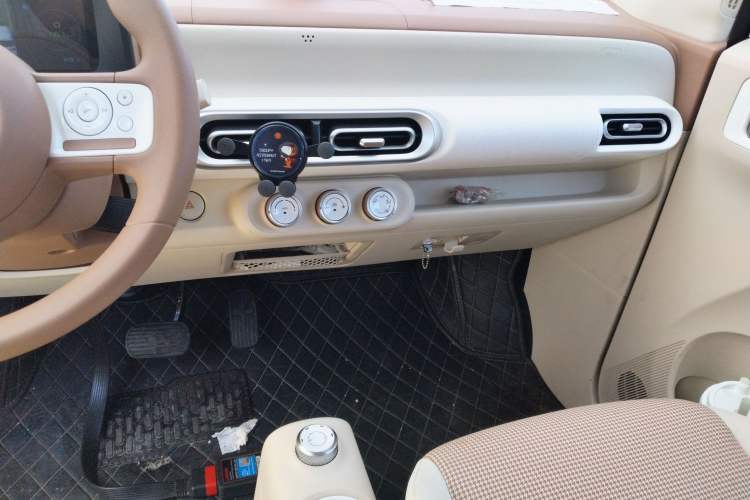 Used Wuling Hongguang MINIEV 2024 3rd Generation 215km Youth Edition
