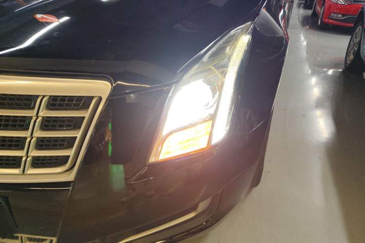 Used Cadillac XTS 2015 28T Comfort Model
