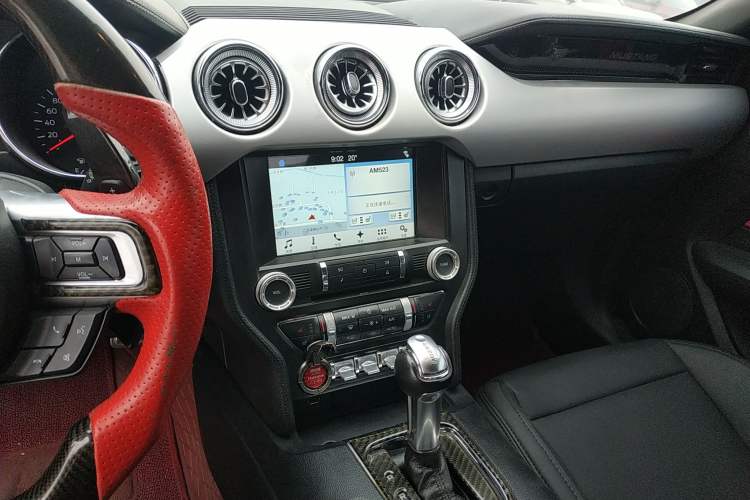 Used Ford Mustang 2015 2.3T Automatic U.S.-Spec Version
