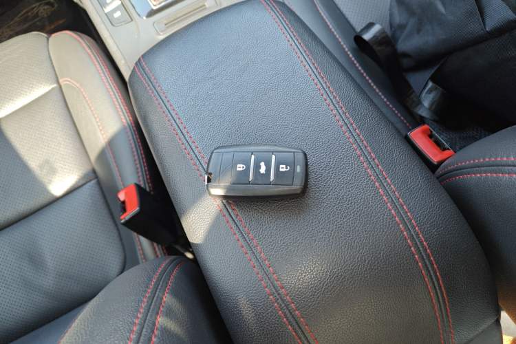 Used Changan CS75 2014 1.8T Automatic Elite Version China V Standard
