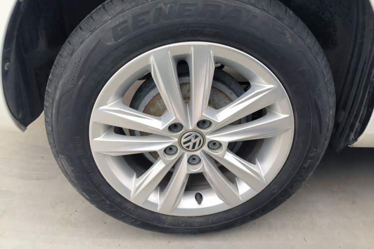 Used Volkswagen Santana 2016 1.6L Automatic Comfort Edition
