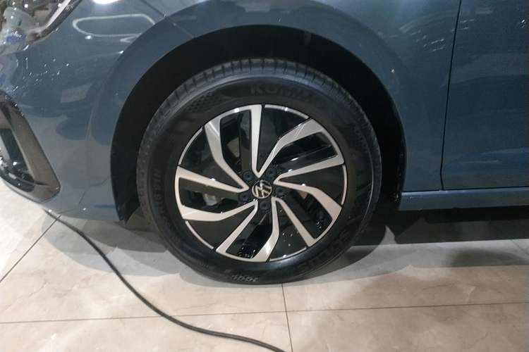 Used Volkswagen Lavida 2023 New Sharp 1.5L Automatic New Wish Edition