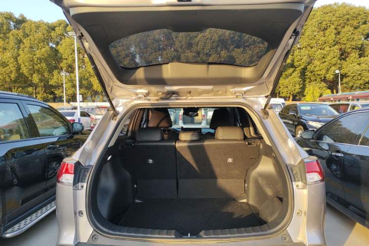 Used Toyota Corolla Cross 2023 Dual-Motor 2.0L Pioneer Edition
