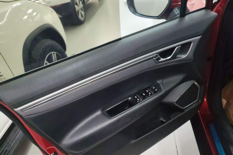 Used Geely Auto Emgrand GS 2018 Lingchao Edition 1.4T Automatic LingShang Smart Connectivity Model
