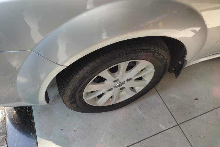 Used Buick Excelle 2013 1.5L Automatic Classic Model
