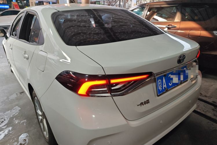 Used Toyota Corolla 2021 Dual-Motor 1.8L E-CVT Elite Edition
