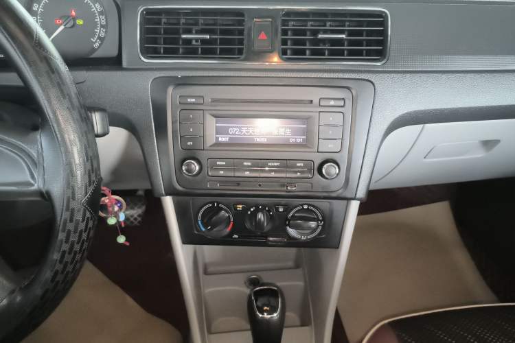 Used Skoda Rapid 2013 1.6L Automatic Smart Selection Model
