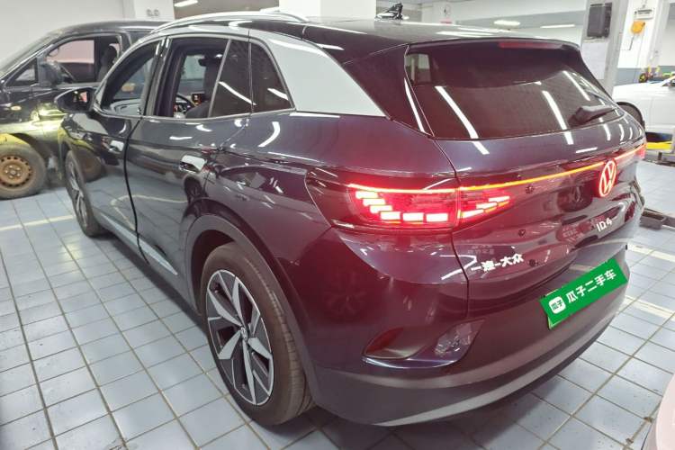 Used Volkswagen ID.4 CROZZ 2021 Long-Range Lite PRO Two-Wheel Drive Version
