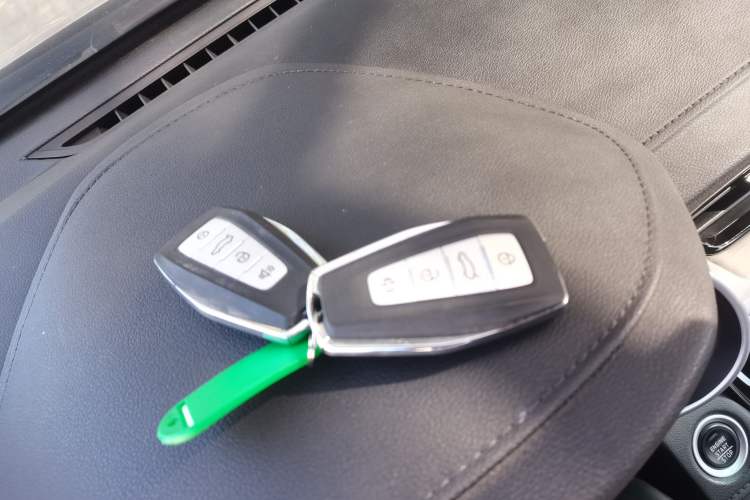 Used Geely Auto Emgrand 2019 Leading Edition 1.5L CVT Upward-Connected Model China VI Standard