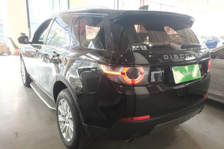 Used Land Rover Discovery Sport 2018 240 PS SE Version