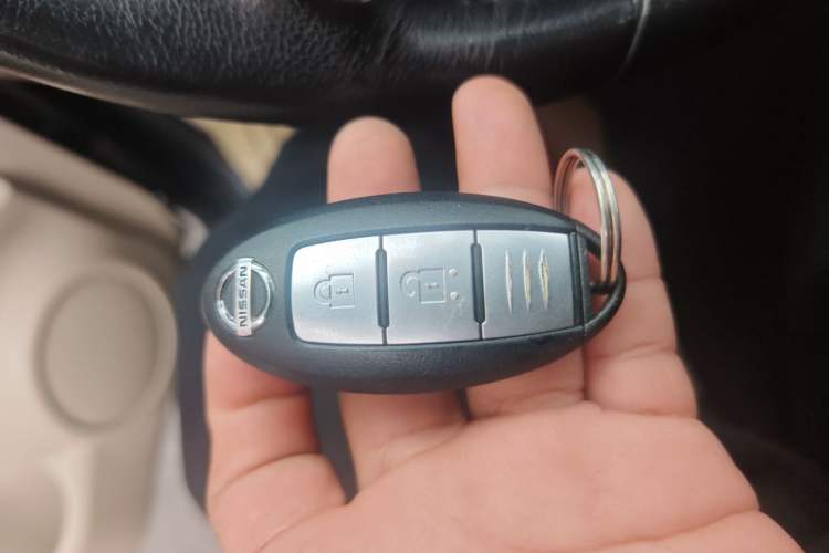 Used Nissan X-Trail 2019 2.0L CVT Smart Connect Comfort Edition 2WD