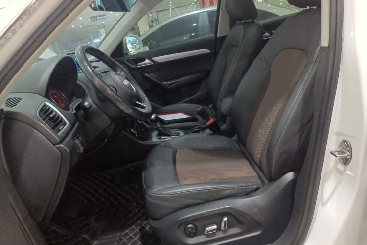 Used Audi Q3 2017 35 TFSI Fashion Model
