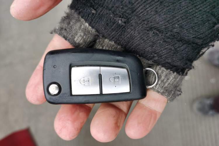 Used Nissan Tiida 2016 1.6L CVT Cool Dynamic Edition