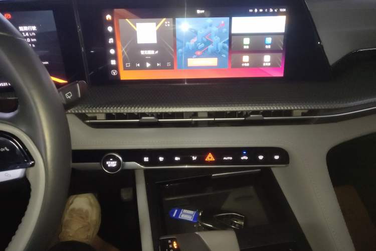 Used Changan CS75 PLUS 2022 2nd Generation 1.5T Automatic Prestige Version
