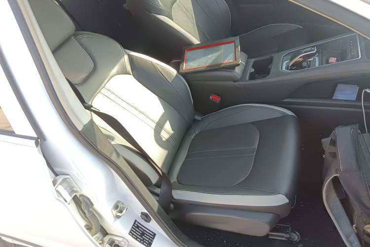 Used Dongfeng Aeolus E70 2023 500 Smart Edition Lithium Iron Phosphate 48.6 kWh 120 kW