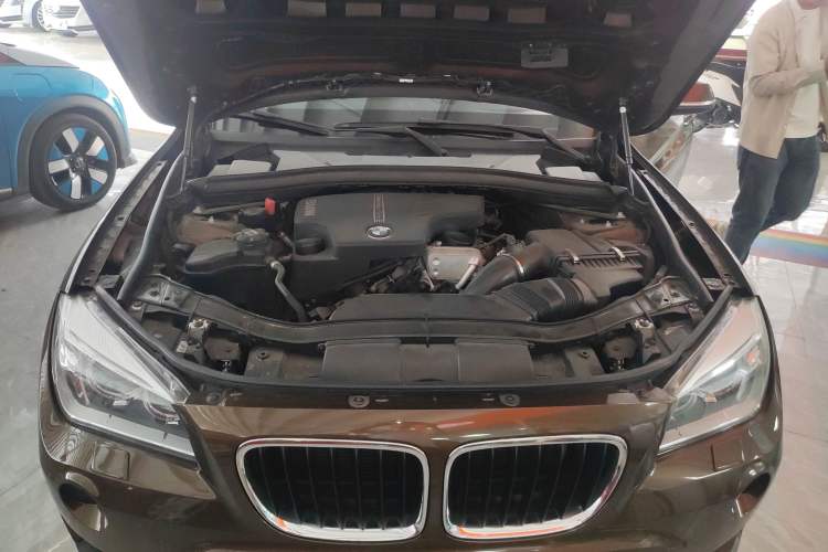 Used BMW X1 2014 sDrive18i Leading Model
