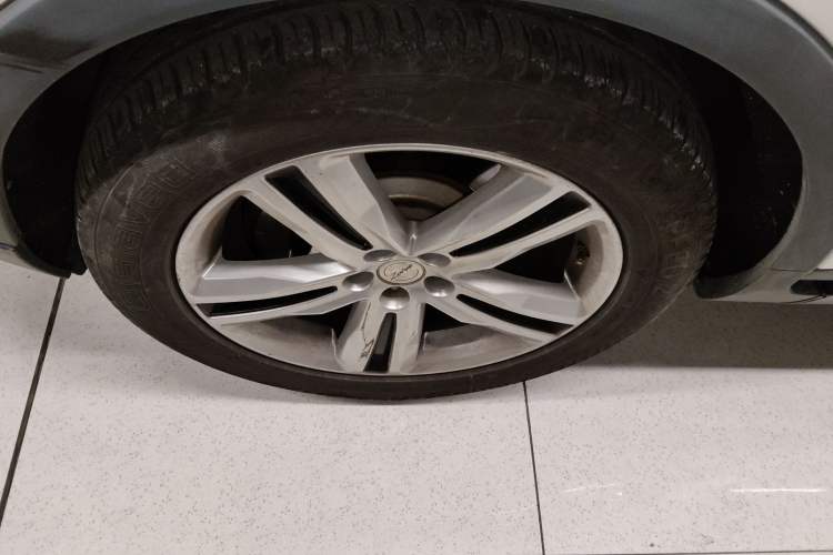 Used Zotye T700 2017 1.8T Dual-Clutch Prestige Model
