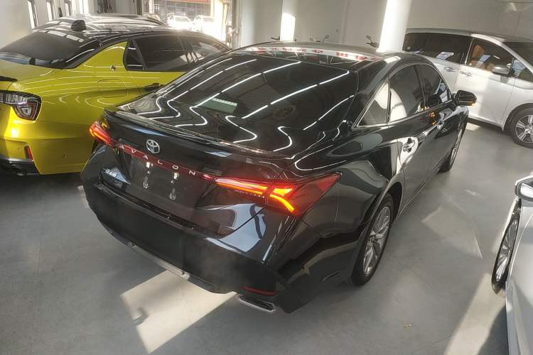 Used Toyota Avalon 2021 2.5L Luxury Edition
