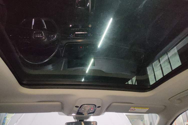 Used Audi Q5L 2021 40 TFSI Fashion Dynamic Model
