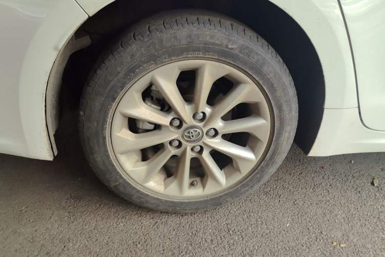 Used Toyota Corolla 2021 Dual-Motor 1.8L E-CVT Elite Edition
