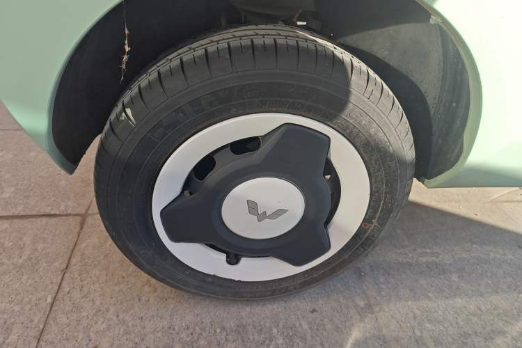 Used Wuling Hongguang MINIEV 2021 Macaron Fashion Model Lithium Iron Phosphate
