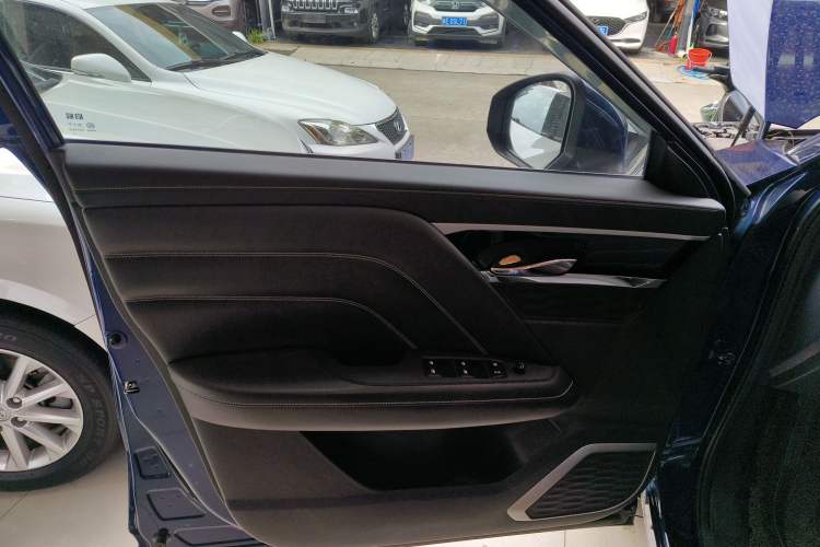 Used Venucia Star 2020 260T Automatic 48V Mild Hybrid Turbocharged Star Edition