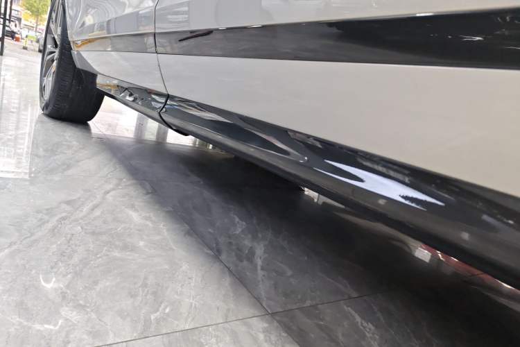 Used Land Rover Range Rover Evoque 2023 Aurora L 249 PS Luxury Edition
