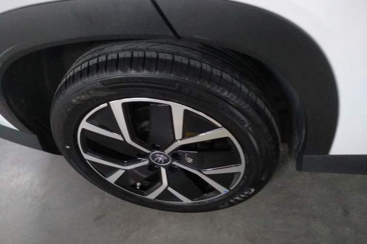 Used BYD Song L DM-i 2025 Intelligent Driving Version 160 km Beyond-Range Type
