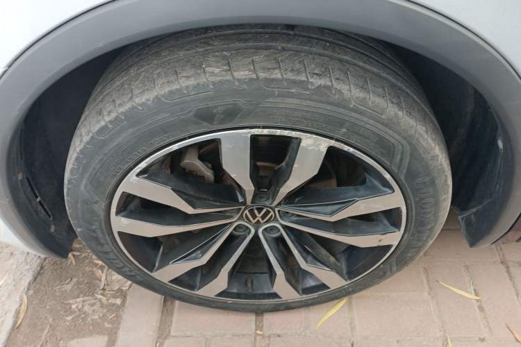 Used Volkswagen Tiguan L 2021 330TSI Automatic Two-Wheel Drive R-Line Enhanced Edition