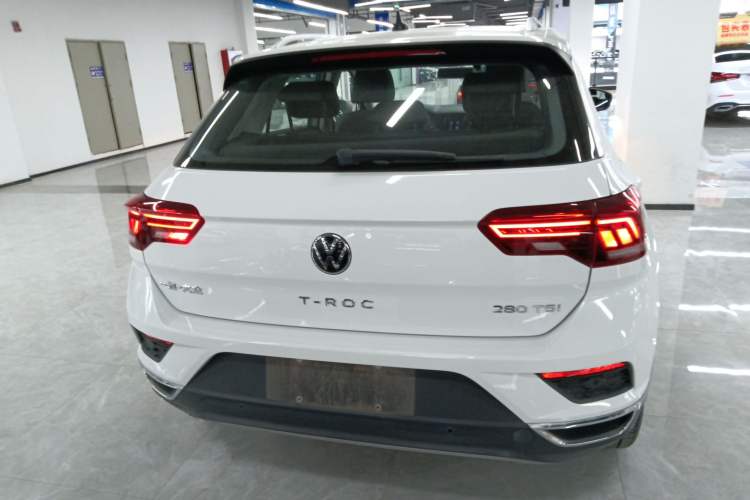 Used Volkswagen T-ROC 2021 280TSI DSG Two-Wheel Drive Comfort Connect Edition
