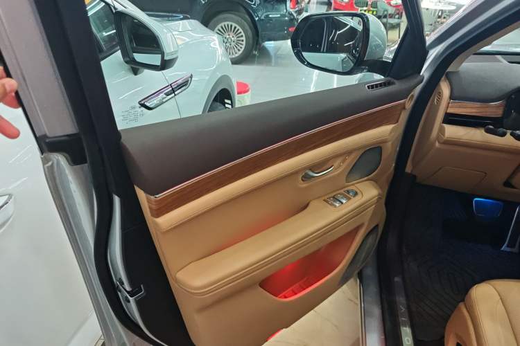 Used Hima AITO M7 2024 1.5T Rear-Drive Plus Version 5 Seats
