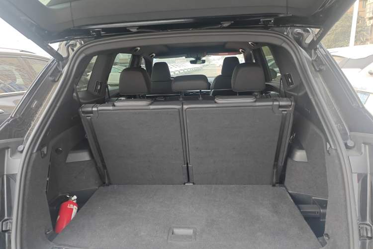 Used Audi Q6 2023 40 TFSI quattro Guanyun Edition Light Riding Package
