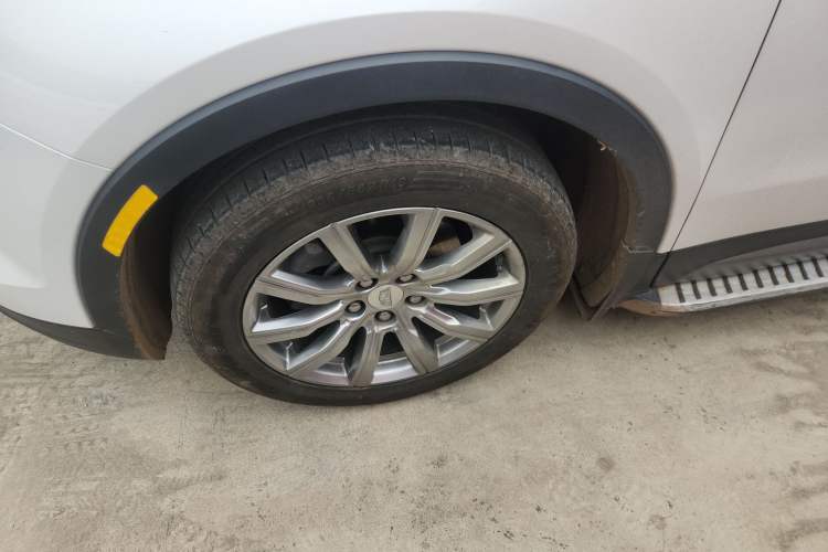 Used Cadillac XT4 2018 28T Two-Wheel Drive Leading Version
