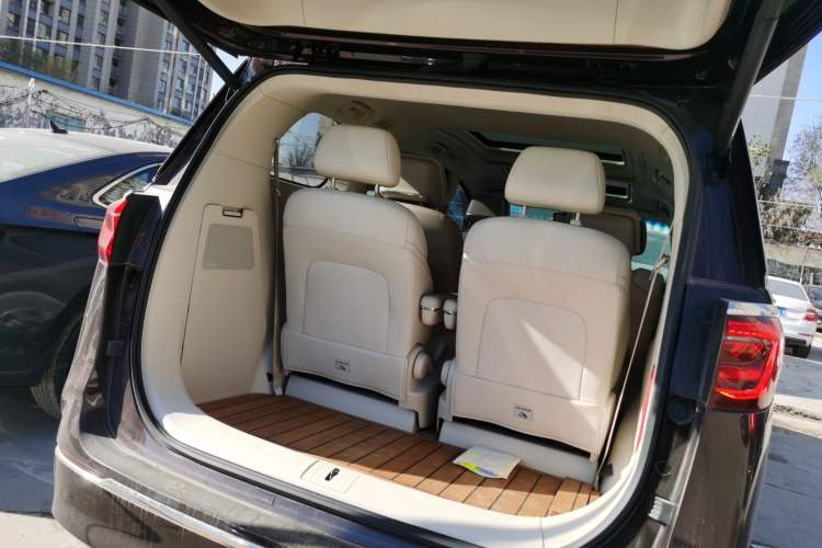 Used Buick GL8 2022 Facelift Avenir Aivia Six-Seat Deluxe Edition
