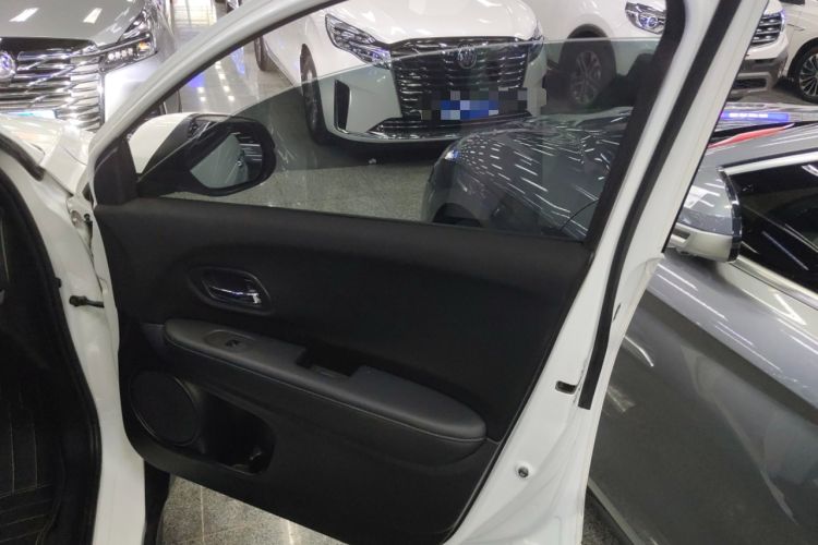 Used Honda Vezel 2017 1.8L CVT 2WD Elite Model
