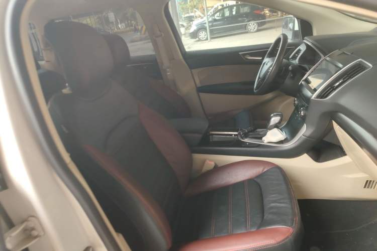 Used Ford Edge 2015 2.0T GTDi Two-Wheel-Drive Elite Edition
