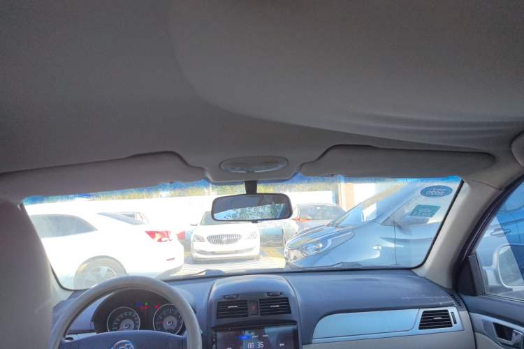 Used Buick Excelle 2013 1.5L Automatic Classic Model
