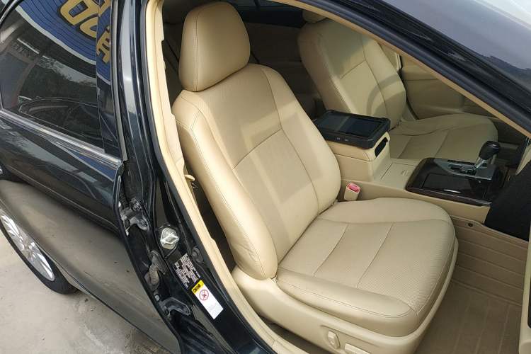 Used Toyota Camry 2015 2.0G Premier Edition