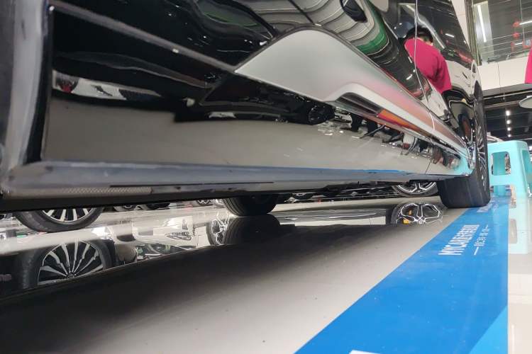 Used Denza D9 2024 DM-i 980 Four-Wheel Drive Prestige Model
