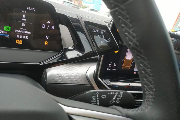 Used Volkswagen ID.6 X 2023 Pure Edition
