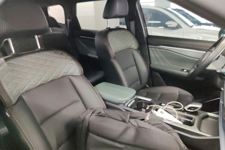 Used Geely Auto Haoyue L 2023 2.0T DCT Prestige Edition
