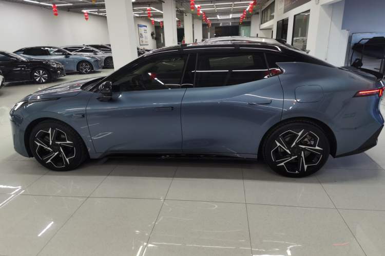 Used Lynk & Co 07 2024 EM-P 126 Long-Range Halo
