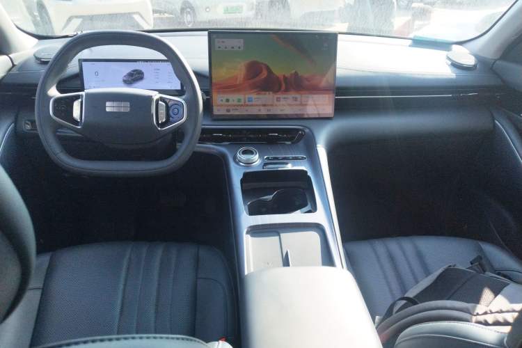 Used  E5 2024 440km Exploration Version
