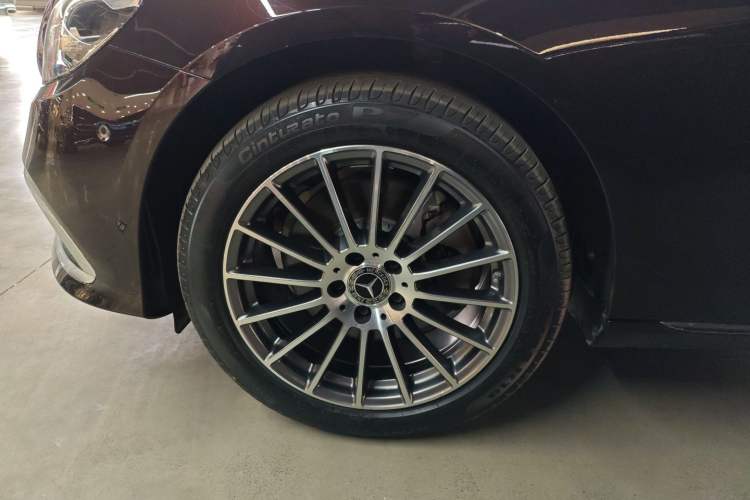 Used Mercedes-Benz E-Class 2021 Facelift E 260 L 4MATIC